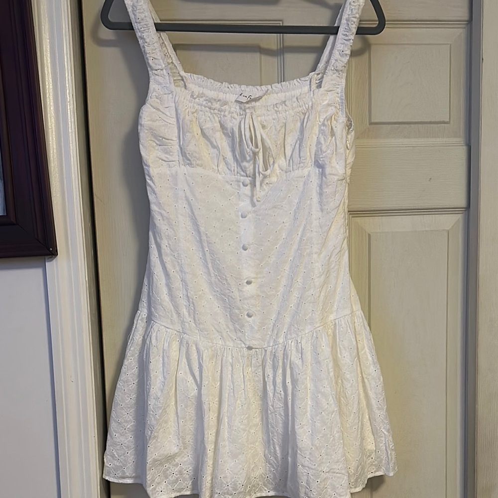 All in favor White Sleeveless Women's dress